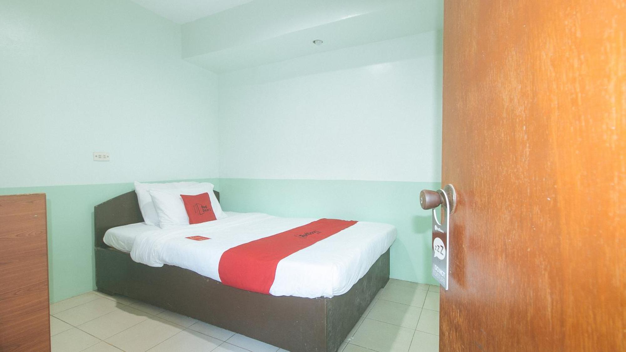 Reddoorz At Maanyag Pension House Mandaue Cebu Dış mekan fotoğraf