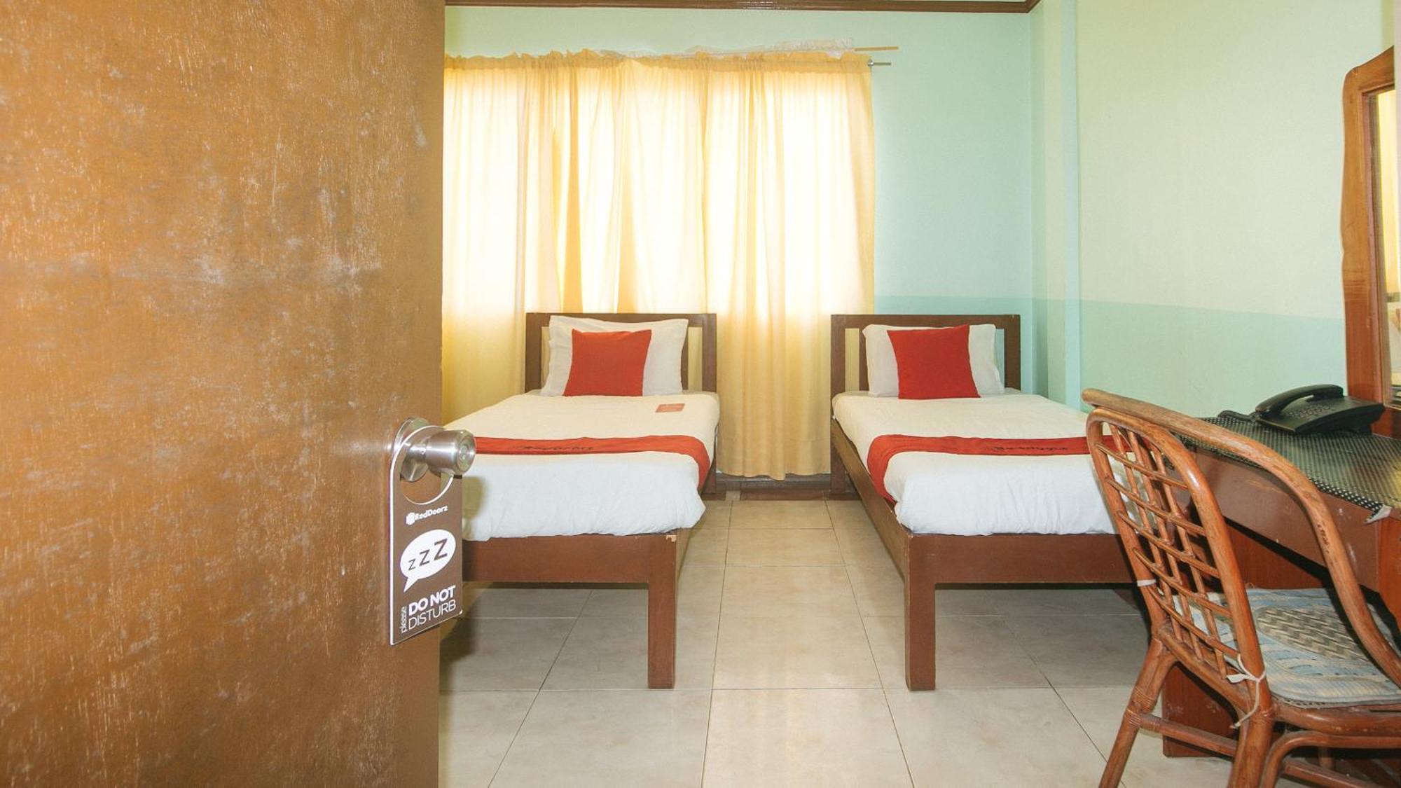 Reddoorz At Maanyag Pension House Mandaue Cebu Dış mekan fotoğraf